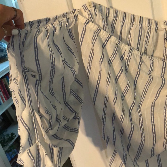 Off the shoulder top - Picture 2 of 4